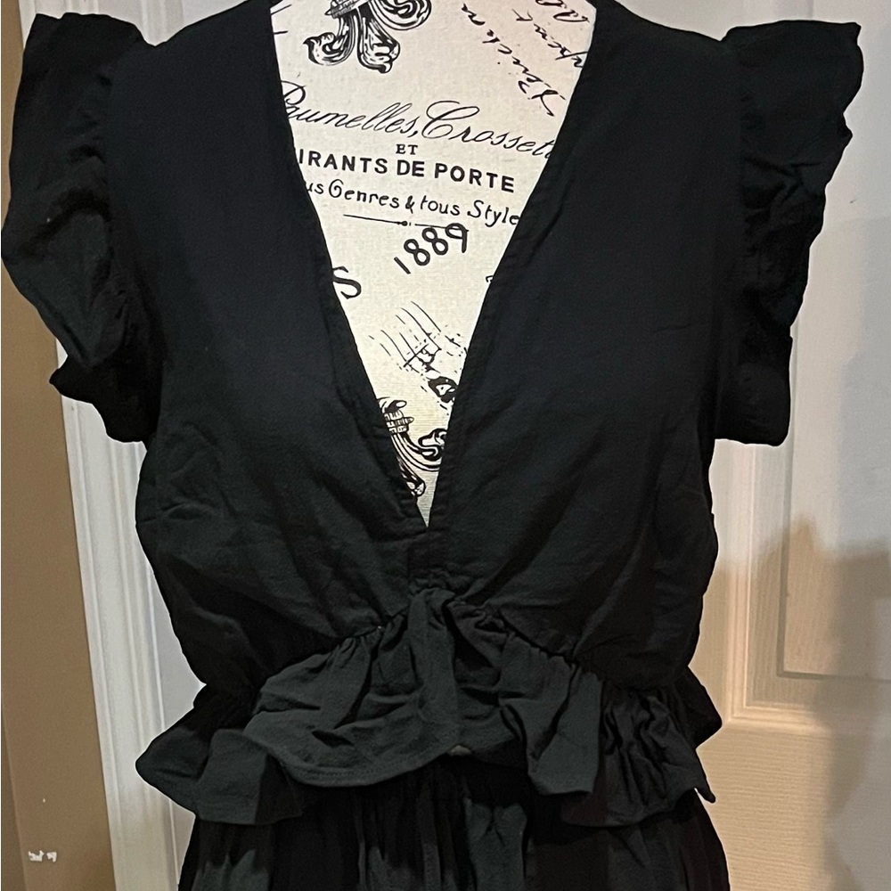Fancyinn Black Crop Top and Pants Set